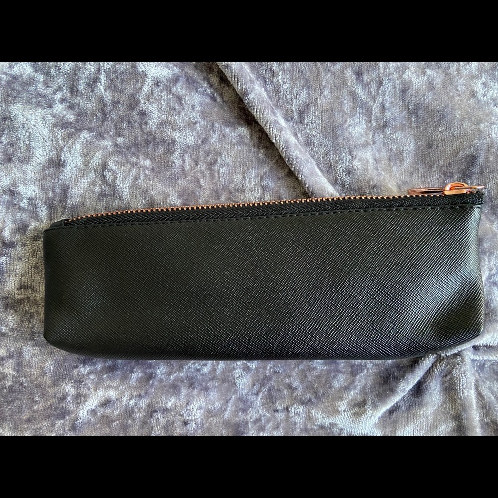 NEW Luxie Wonderlust Brush and Bag Set - Picture 11 of 14